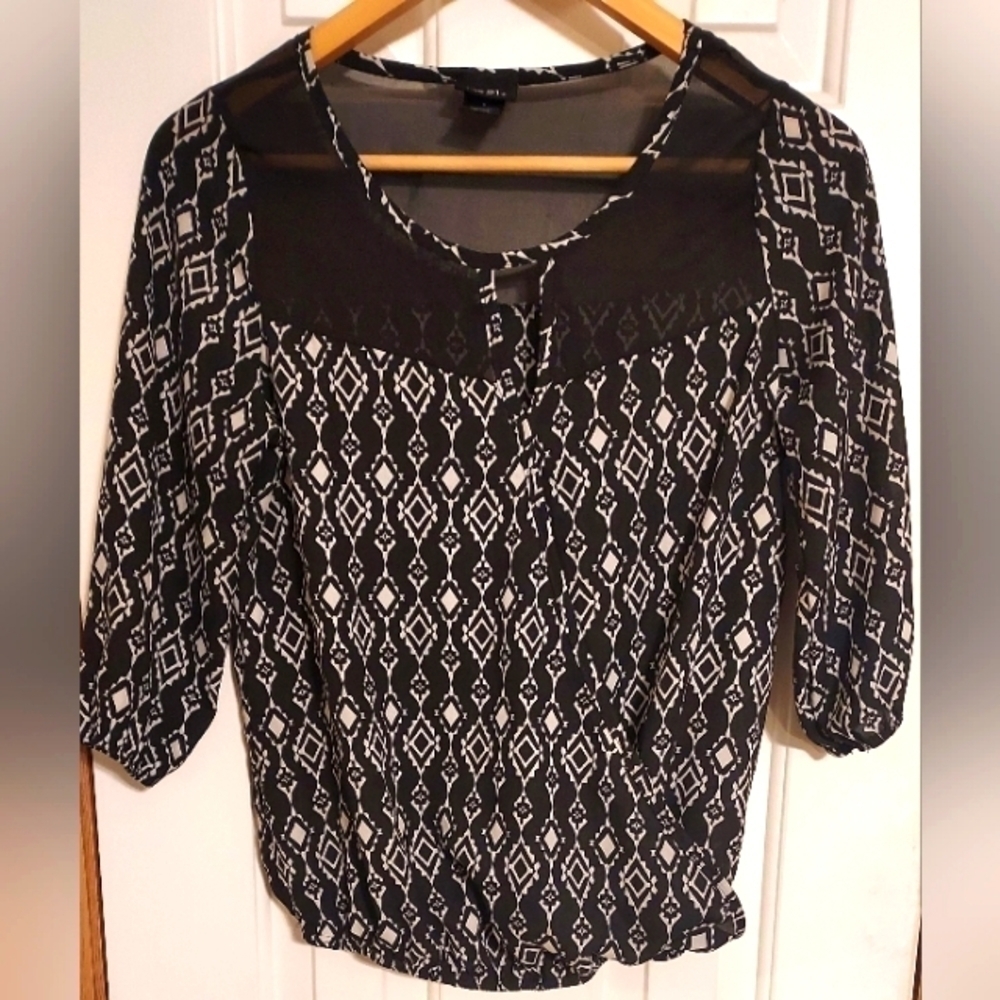 𝅺RUE 21 women's 3/4 sleeve faux wrap blouse top size Small